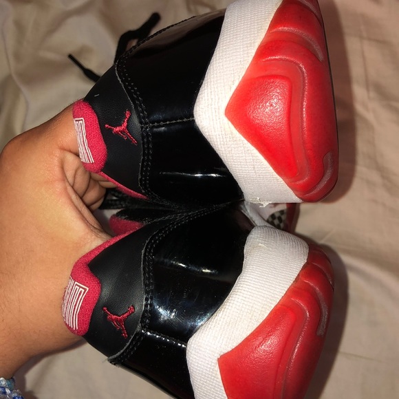 jordan 11 bred - Picture 2 of 2